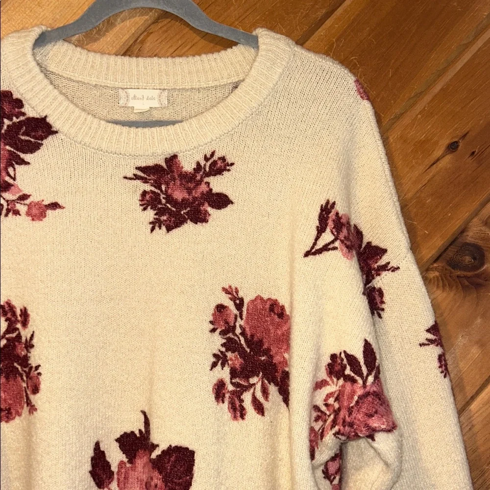Altar’d State tan & maroon large floral puff sleeve sweater - Picture 3 of 5